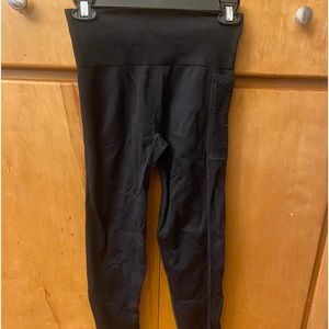 Victoria secret pink cool and comfy black leggings pants size small